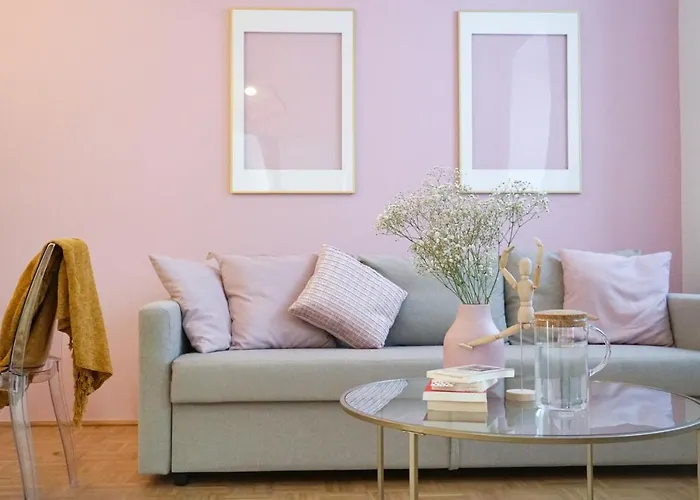 Vibrant Design - Full Kitchen - Wi-fi - 18 Mins To Centre