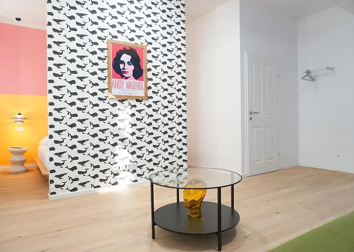 Διαμέρισμα Vibrant Design - Full Kitchen - Wi-fi - 18 Mins To Centre Βιέννη